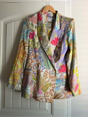Adriana Iglesias silk blazer